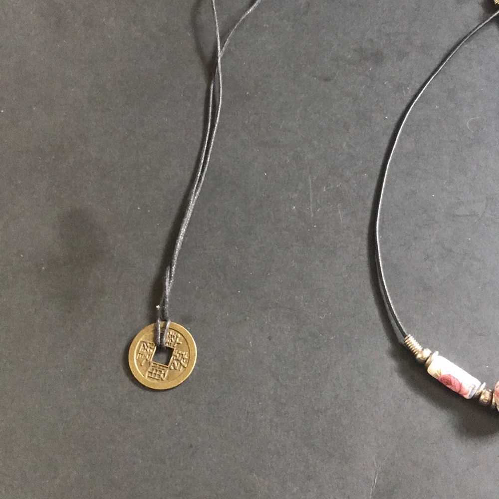 Vintage necklace lot - Picture 4 of 6
